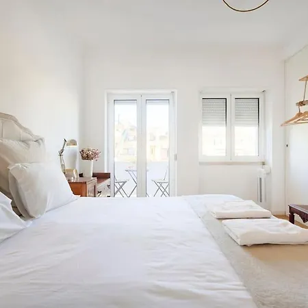 Appartement Maria Do Bairro With Balcony And Elevator Lissabon