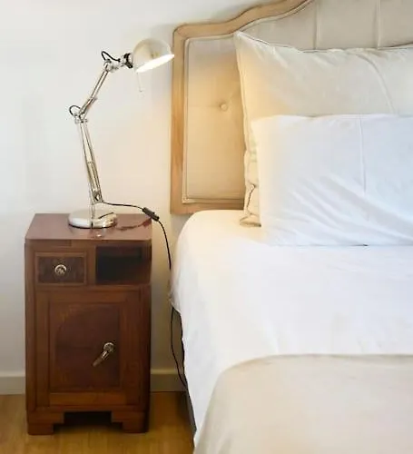 Maria Do Bairro With Balcony And Elevator Διαμέρισμα Lisboa