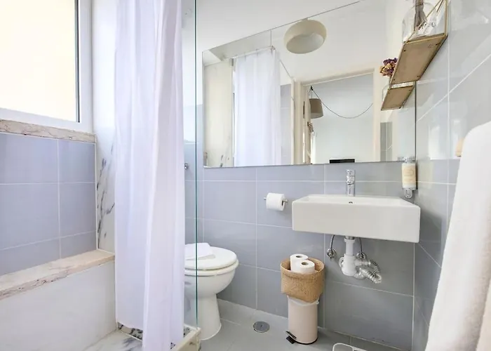 Διαμέρισμα Maria Do Bairro With Balcony And Elevator Lisboa