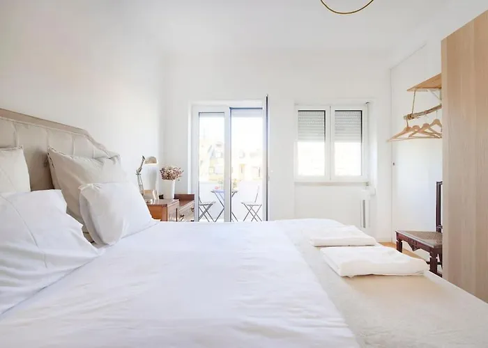 Διαμέρισμα Maria Do Bairro With Balcony And Elevator Lisboa