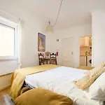 Maria Do Bairro With Balcony And Elevator Apartament Lizbona